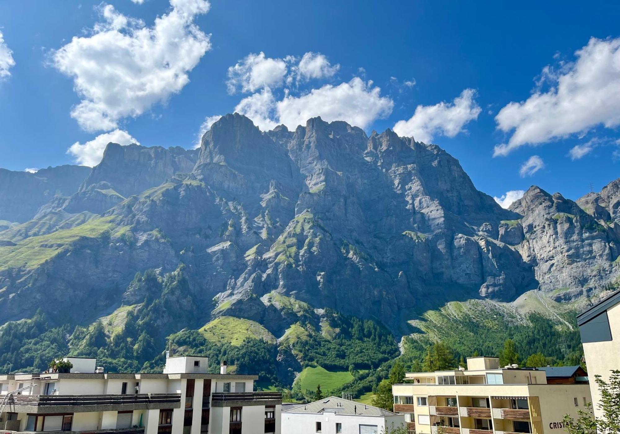 Apartments Residenz Iris ลอยเคอร์บัด ภายนอก รูปภาพ