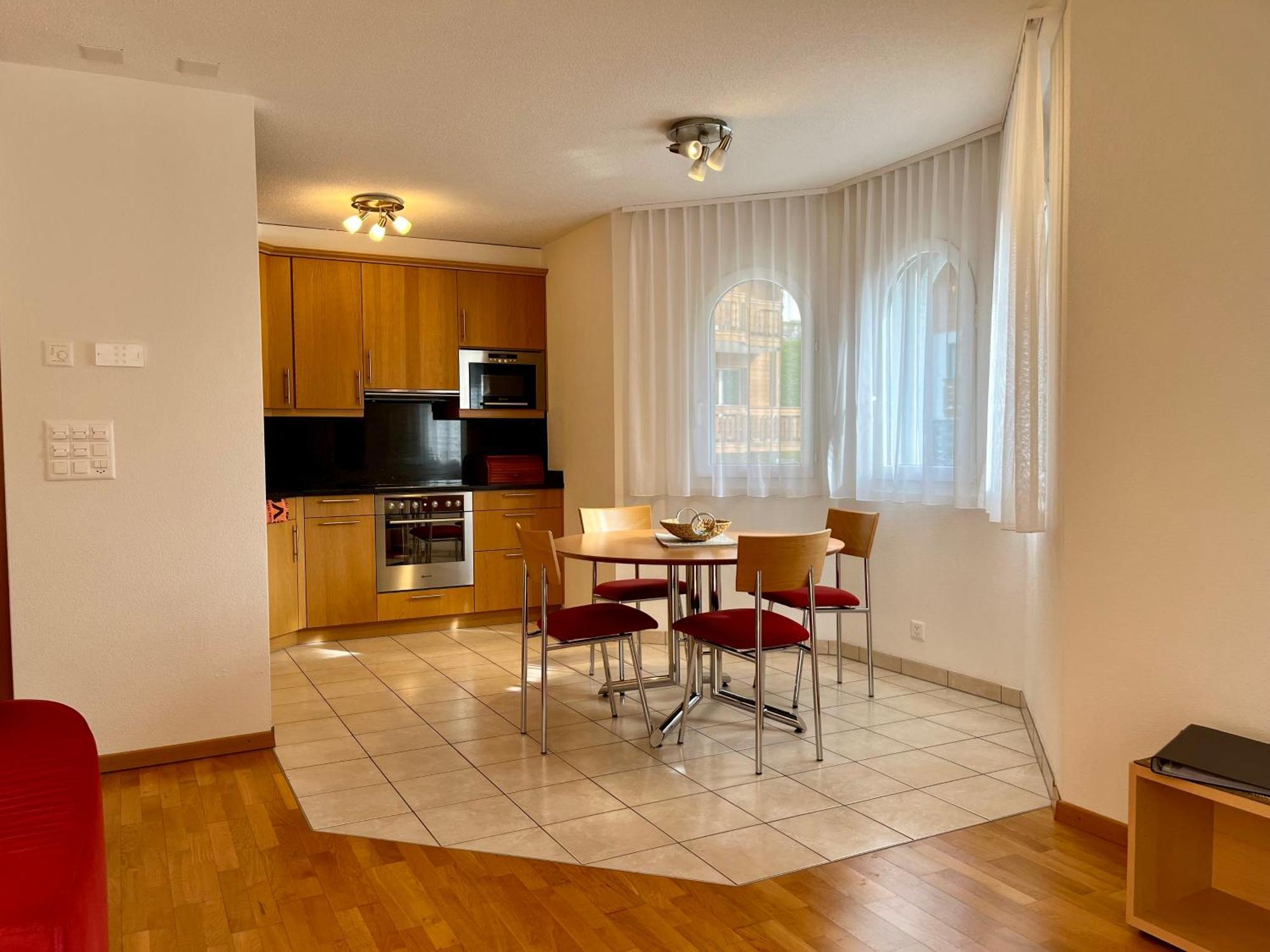 Apartments Residenz Iris ลอยเคอร์บัด ภายนอก รูปภาพ